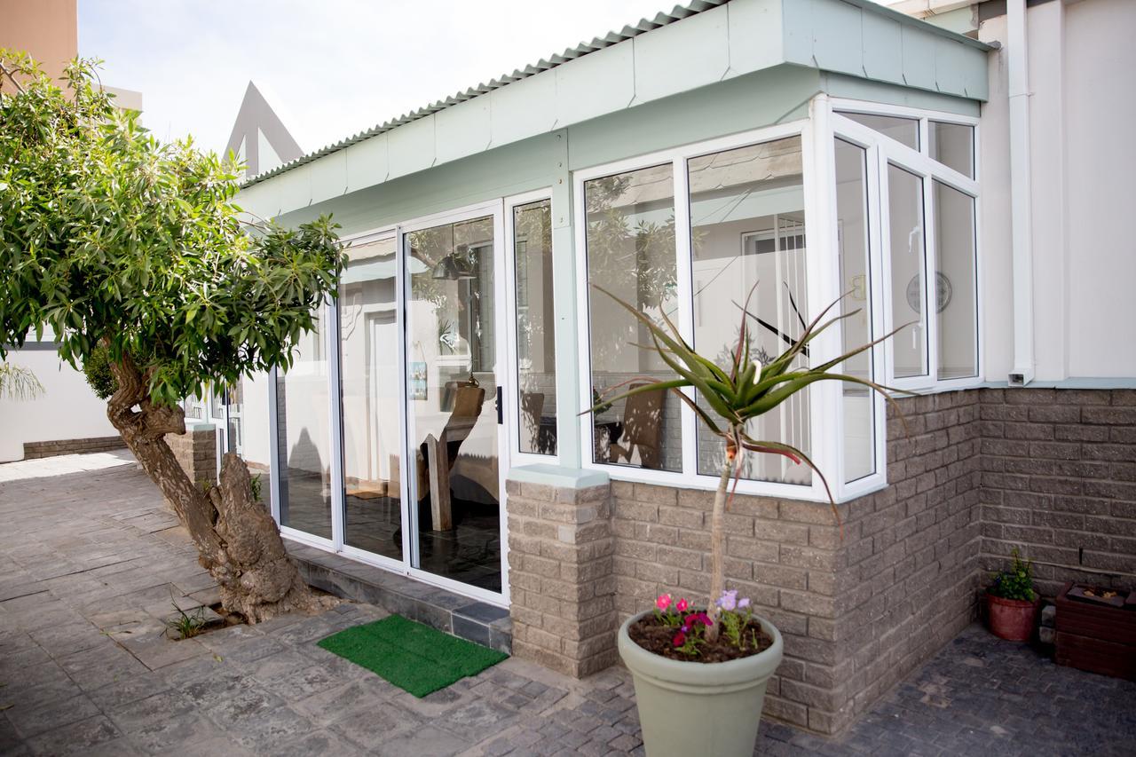 Mahdi Cottage Swakopmund Exterior photo