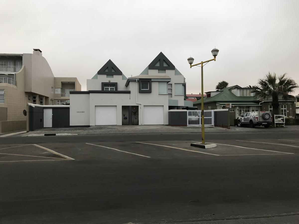 Mahdi Cottage Swakopmund Exterior photo